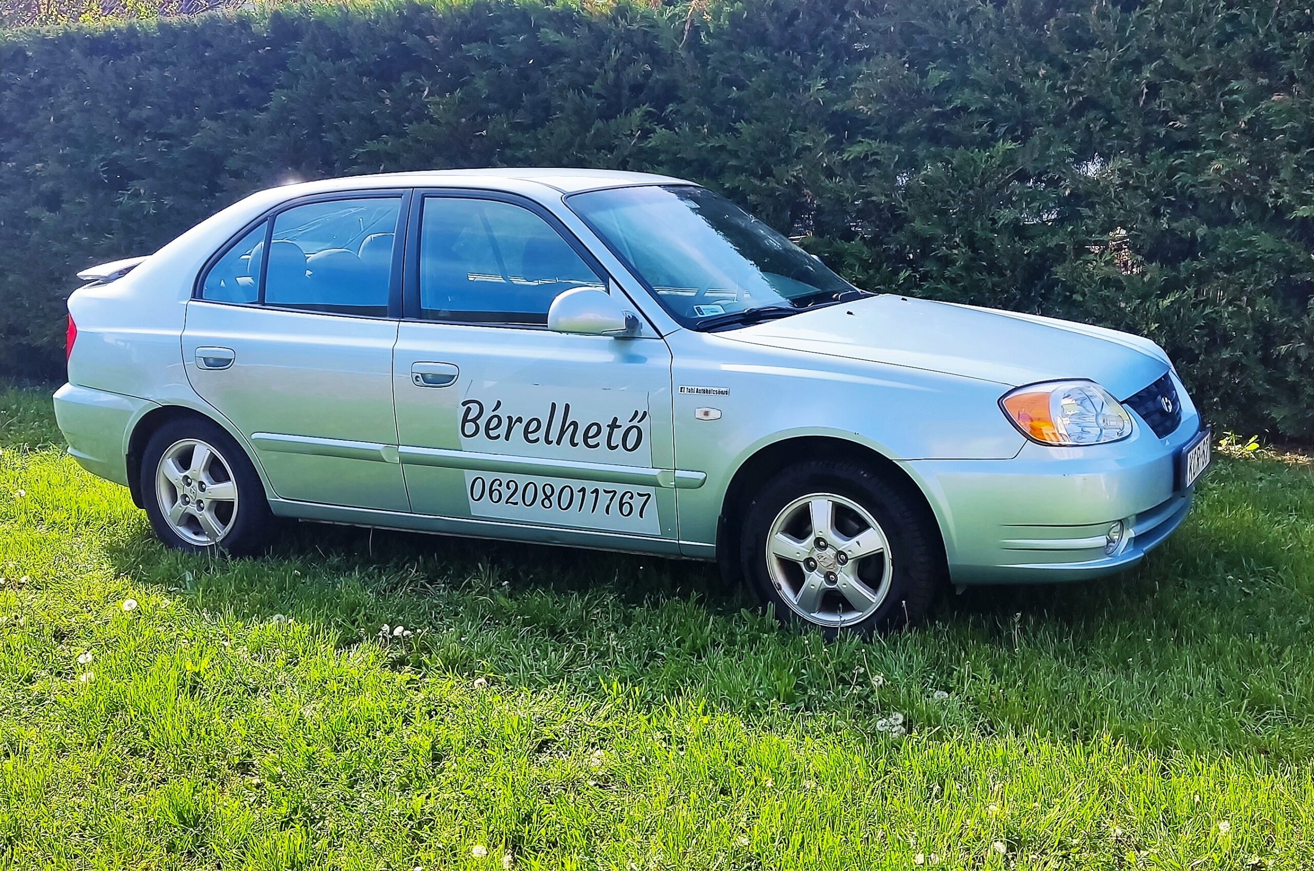 tahi autokölcsönző hyundai accent 1.4